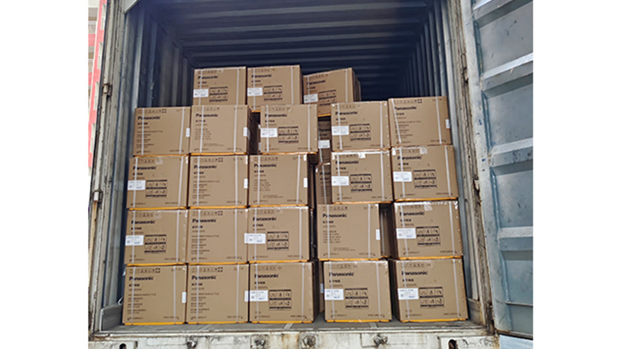 滿滿的貨物！國(guó)內(nèi)知名品牌客戶全自動(dòng)滾筒洗衣機(jī)裝柜發(fā)貨